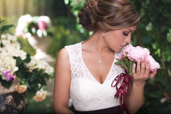 Девушка нежность