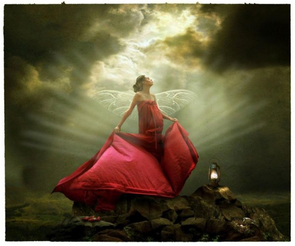 Девушка сильная