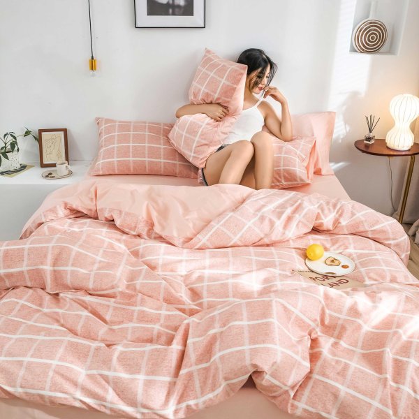 Постель девушка