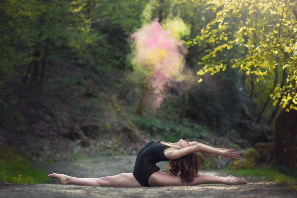 Девушка занимаются