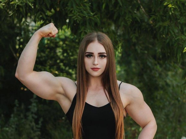 Девушка юля