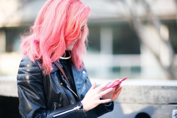 Девушка розовый