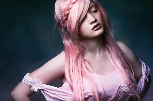 Девушка розовый