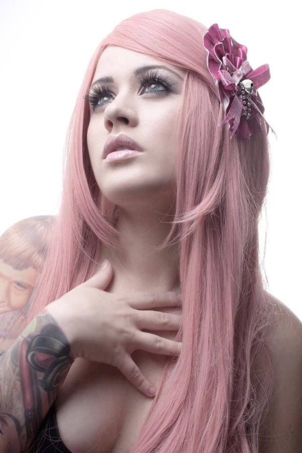 Девушка розовый