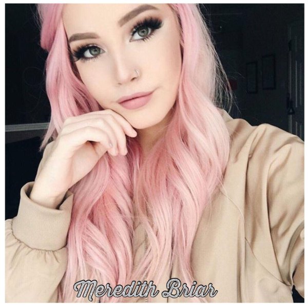 Девушка розовый