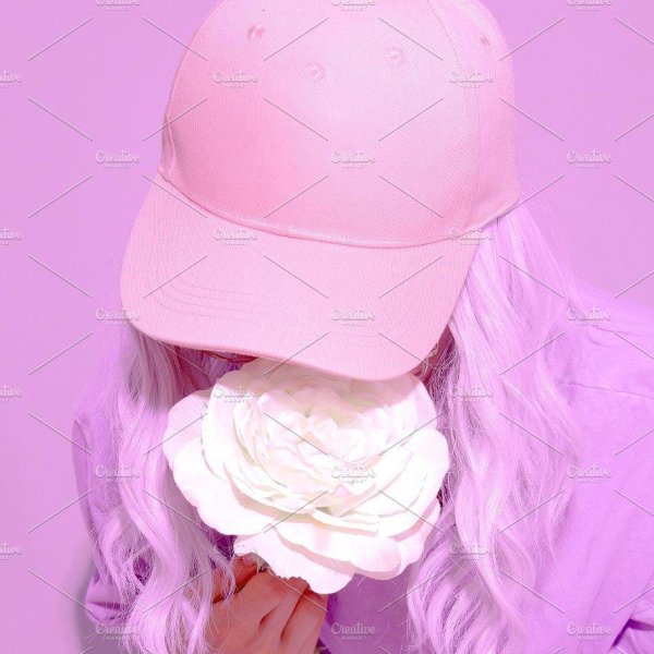 Девушка розовый