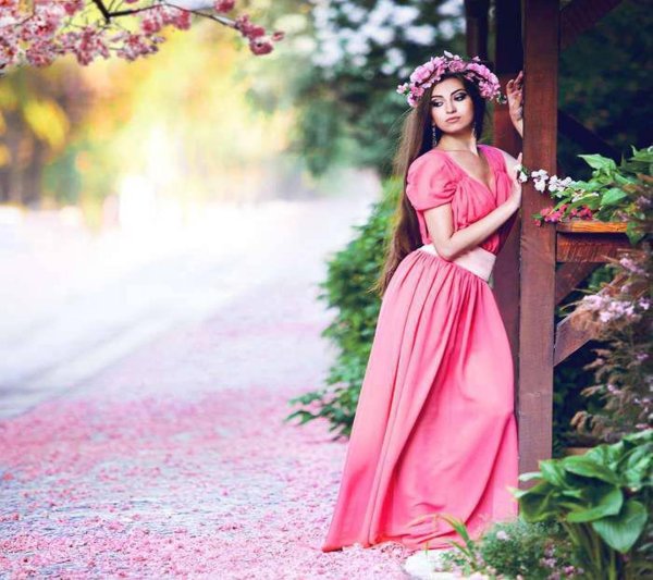 Девушка розовый