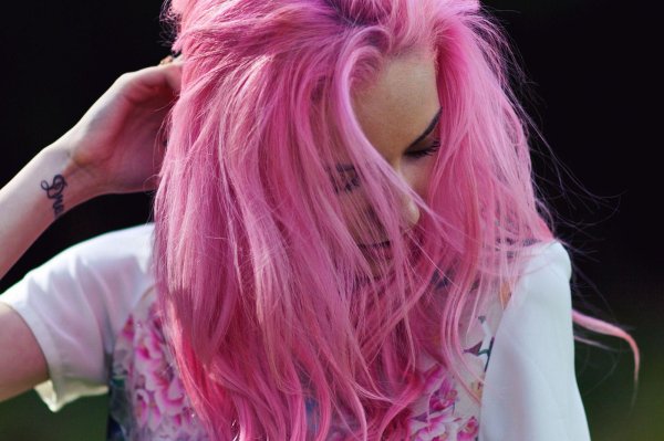 Девушка розовый