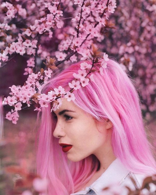 Девушка розовый