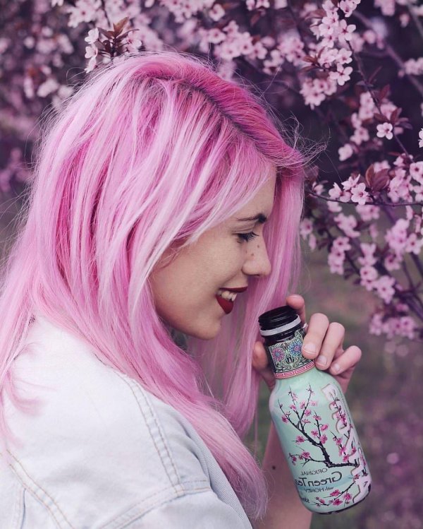 Девушка розовый