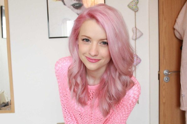 Девушка розовый