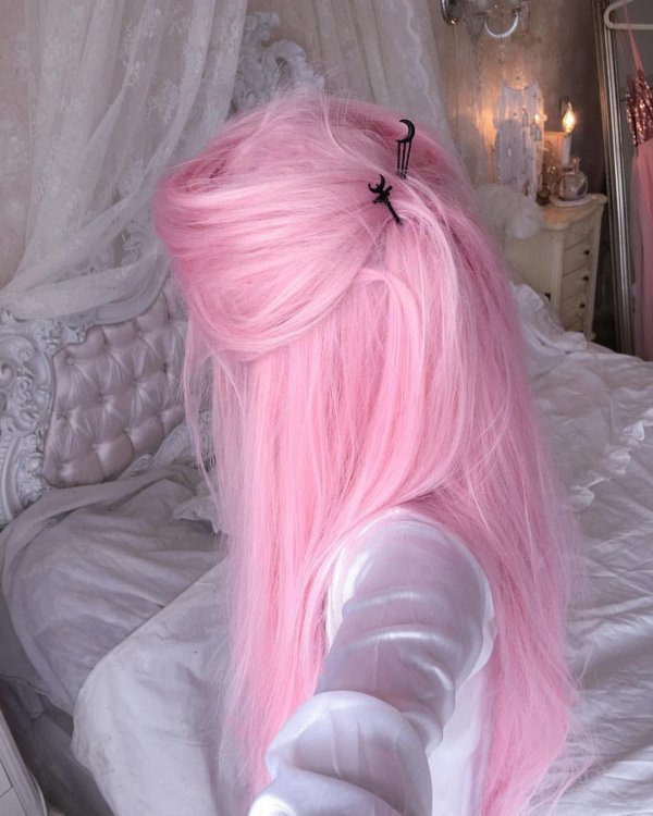 Девушка розовый