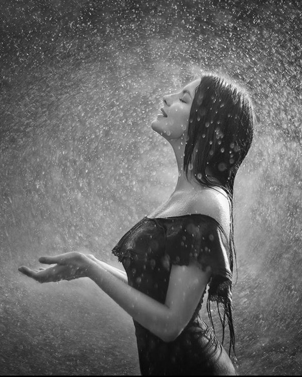 Девушка дождь