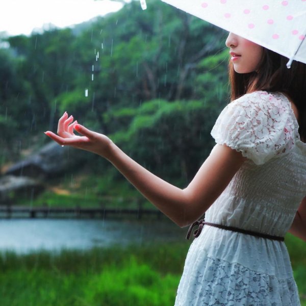 Девушка дождь