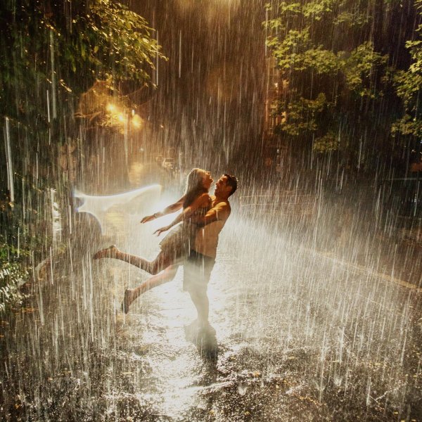 Девушка дождь