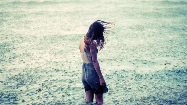 Девушка дождь