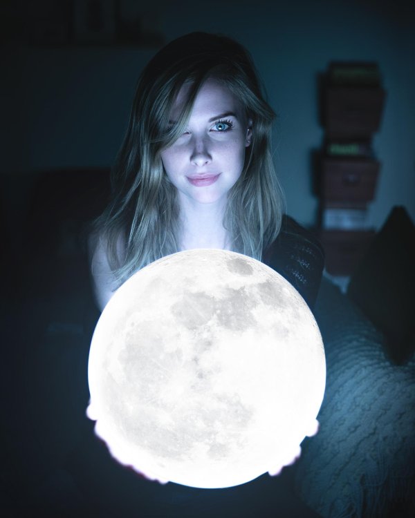 Ночная девушка