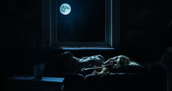 Ночная девушка