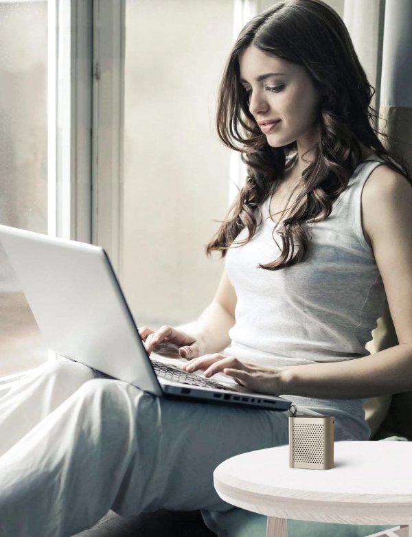 Девушка ноутбук