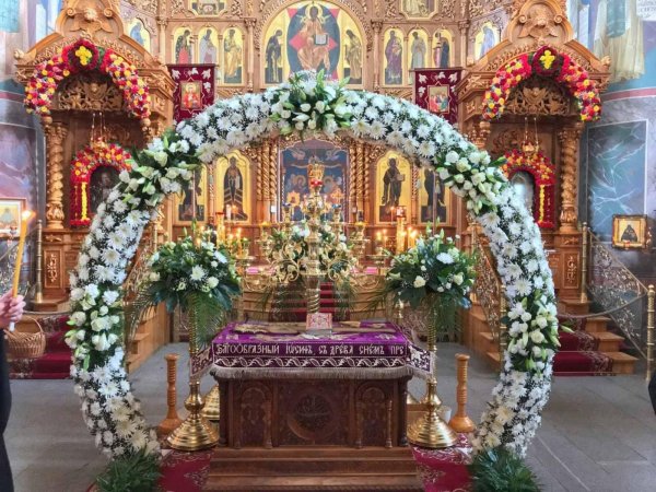 храмовая флористика