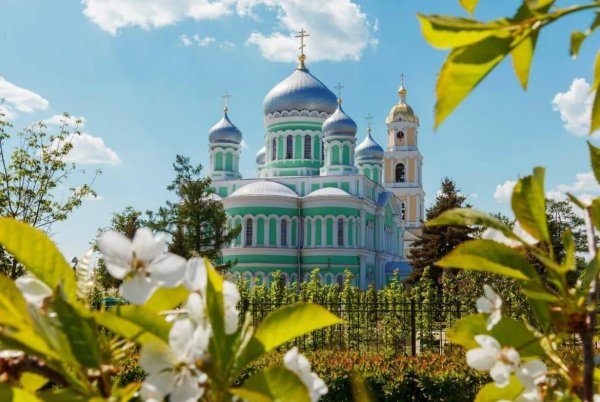 святотроицкий серафимодивеевский собор