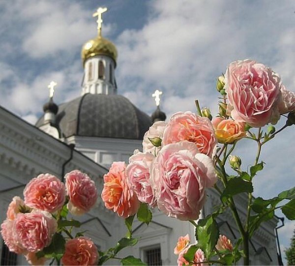 воскресение христово видевше поклонимся