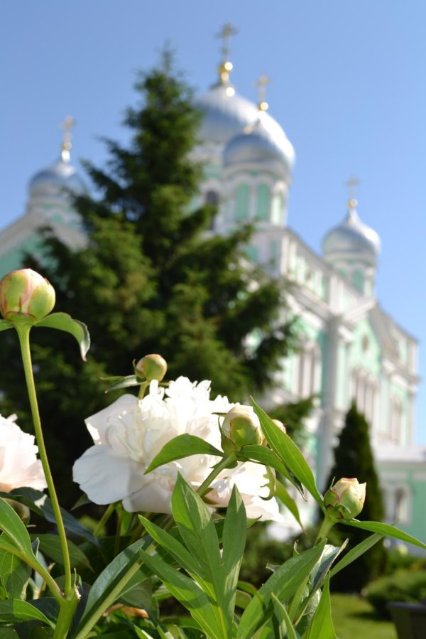 святотроицкий серафимодивеевский монастырь