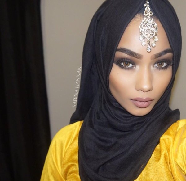 Девушка арабски