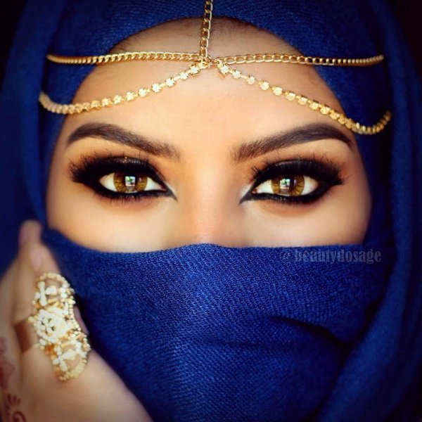 Девушка арабски