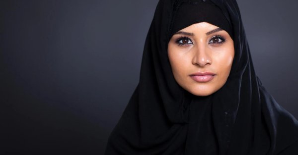 Девушка арабски