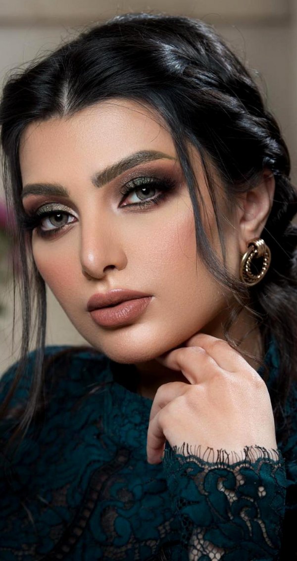 Девушка арабски