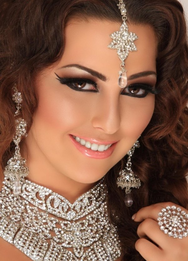 Девушка арабски