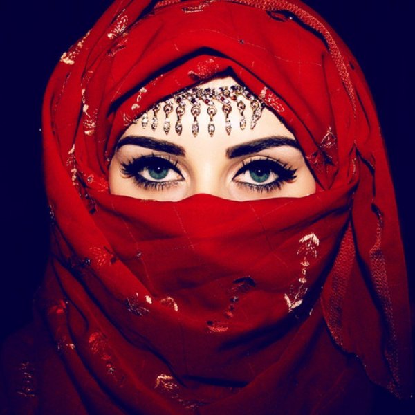 Девушка арабски