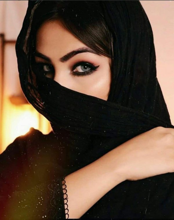 Девушка арабски