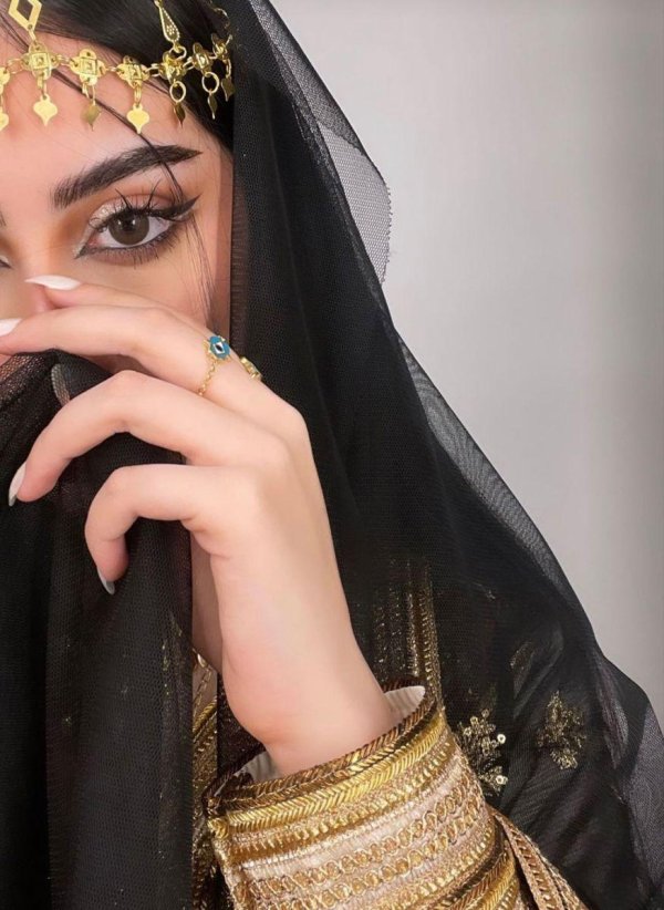 Девушка арабски