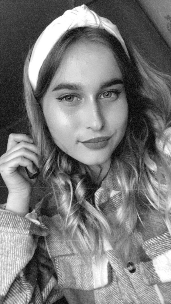 Девушка марина