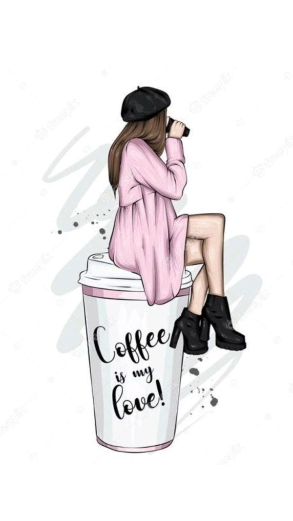 Девушка пьет