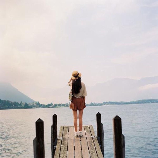 Девушка ждет