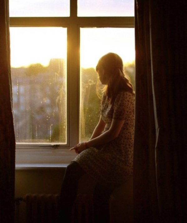 Девушка ждет