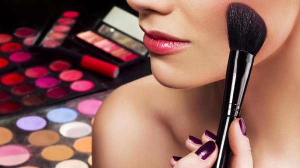 Косметика девушка