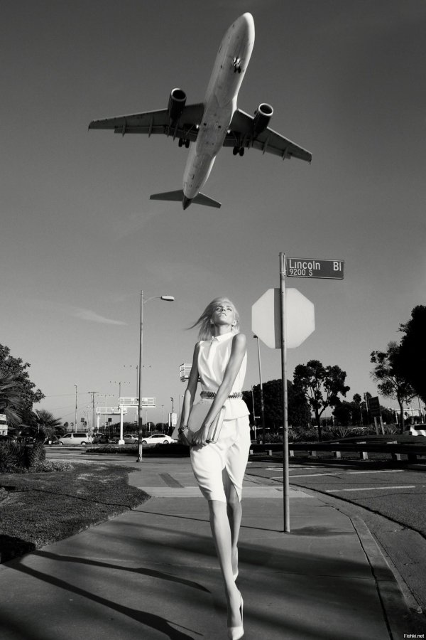 Самолет девушка