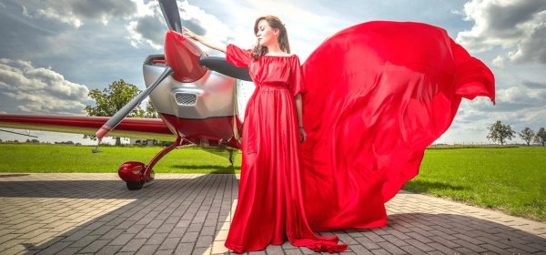 Самолет девушка