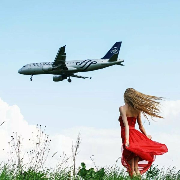 Самолет девушка
