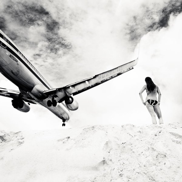 Самолет девушка
