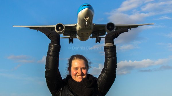 Самолет девушка