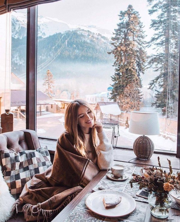 Уютная девушка