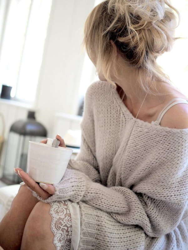 Уютная девушка