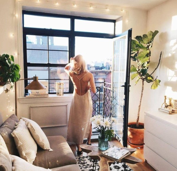 Уютная девушка