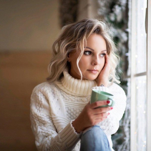 Уютная девушка