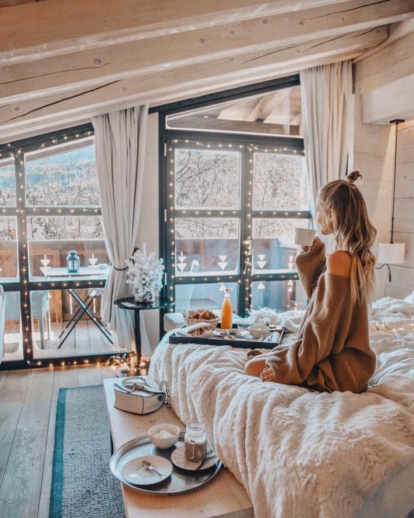 Уютная девушка